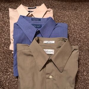 Van Heusen Dress shirts Large mens